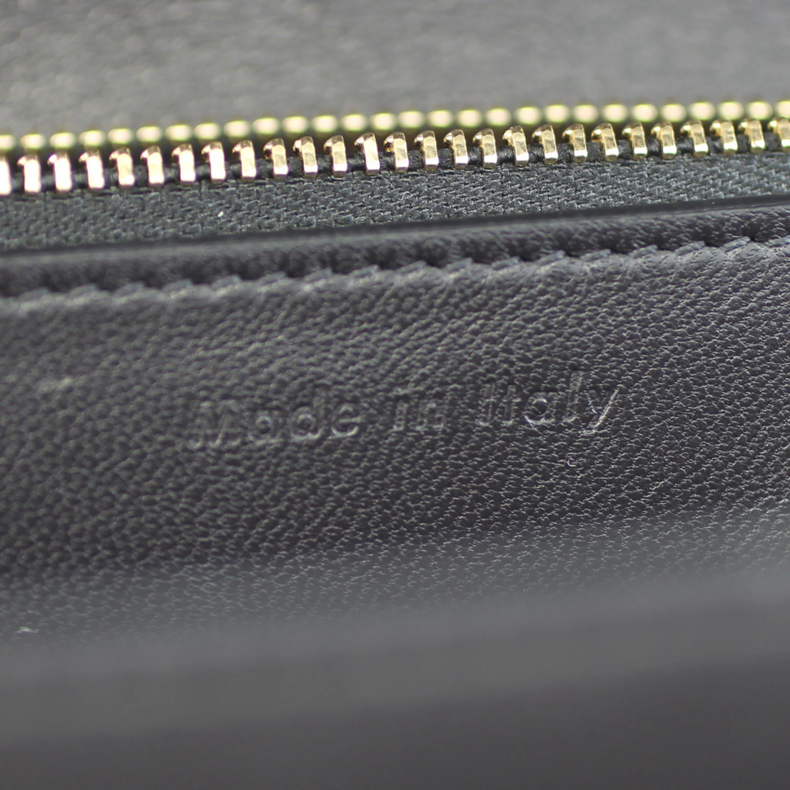 Celine Classic Medium Box Bag - Image 9