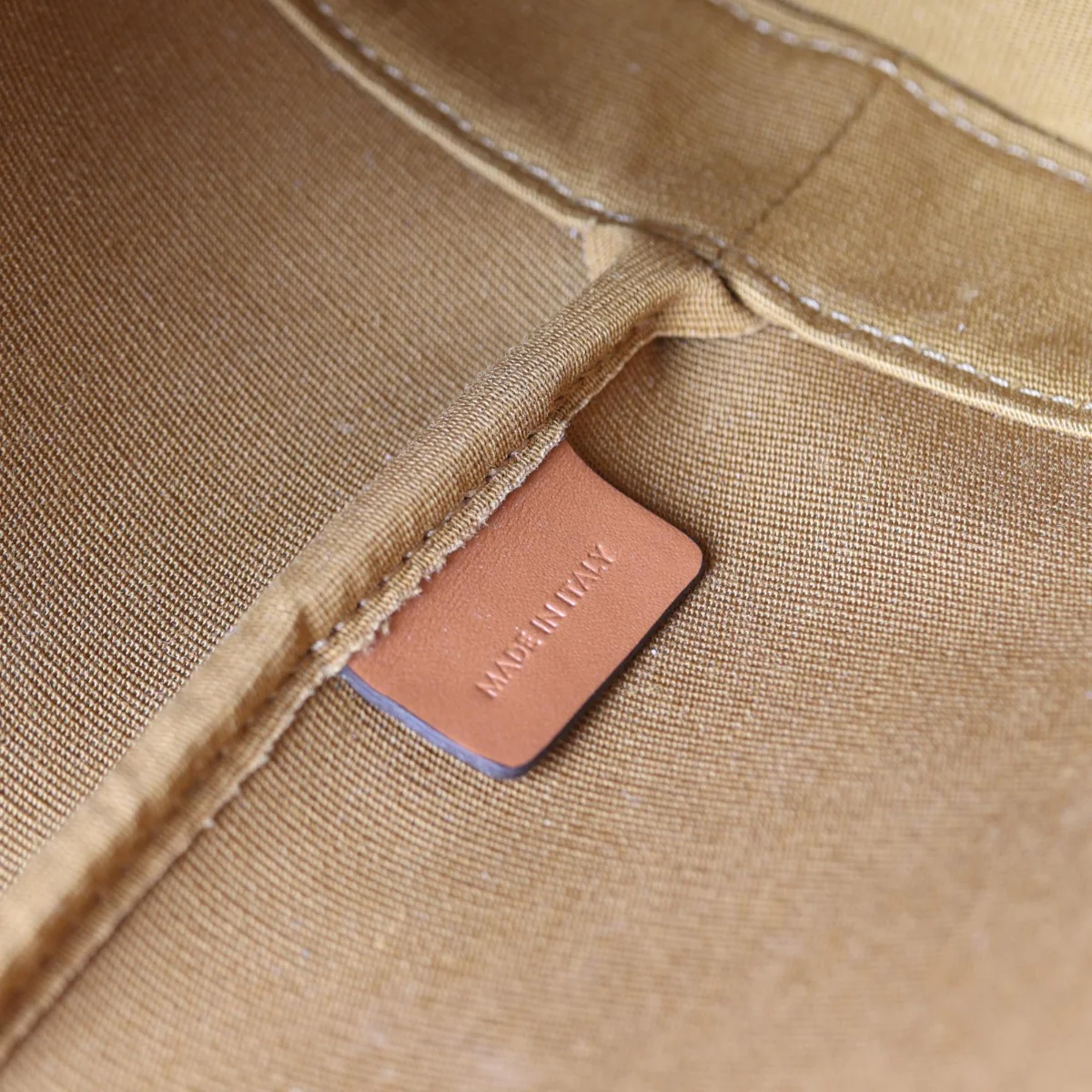 Celine Triomphe Bucket Bag Small - Image 8