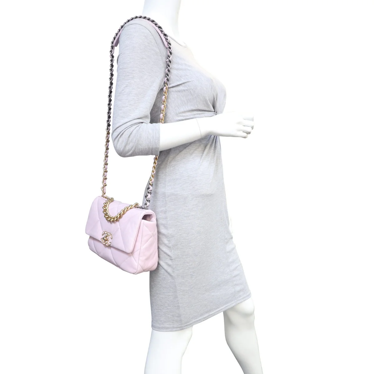 Chanel 19 Flap Bag Medium | Pale Pink - Image 12
