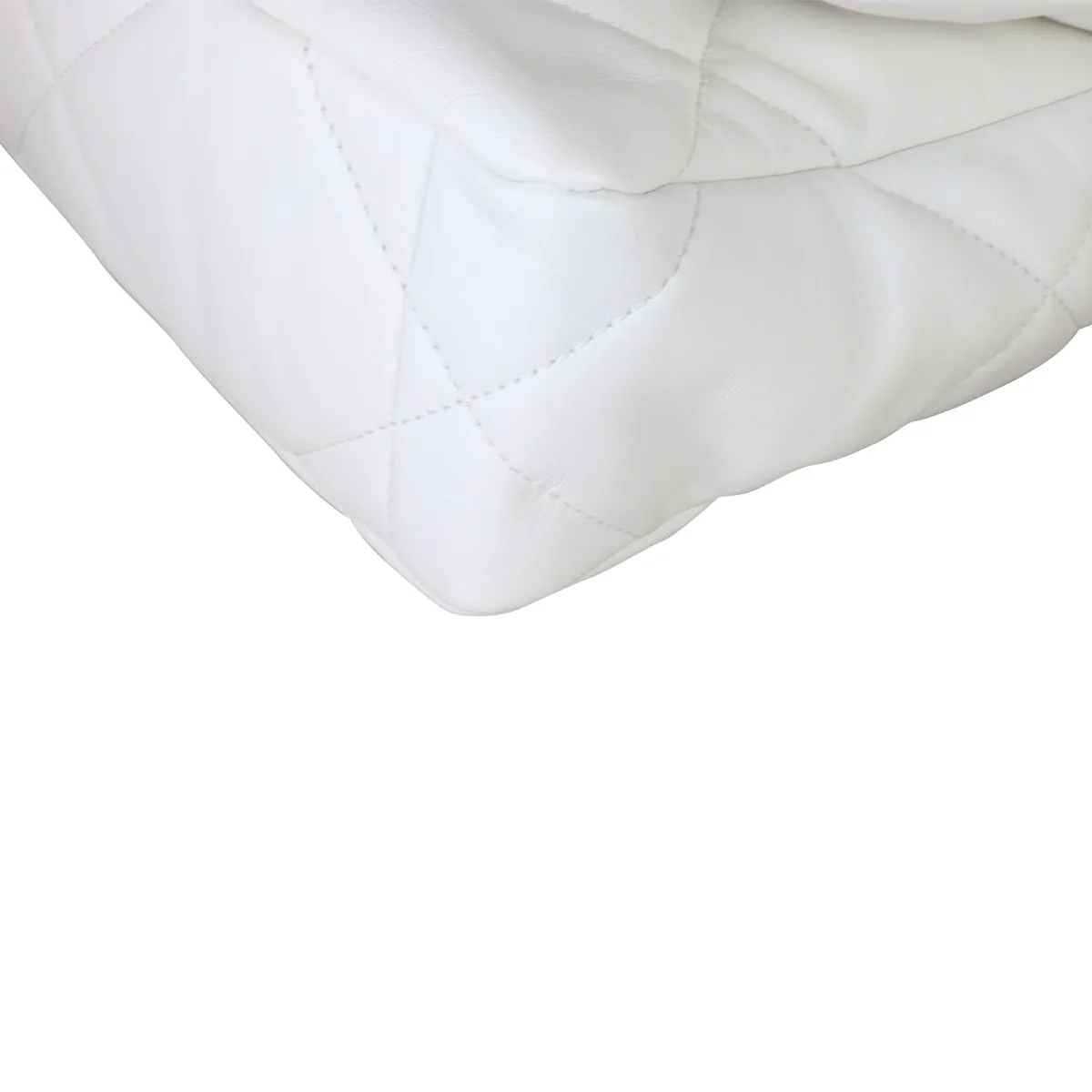 Chanel 19 Flap Bag Medium | White - Image 8