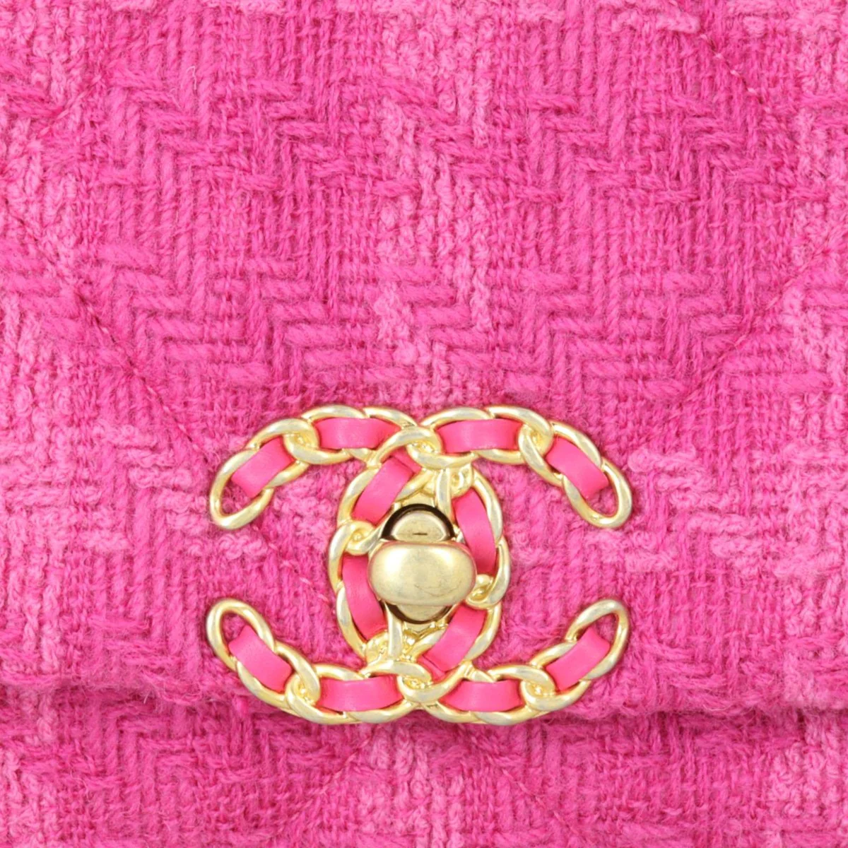 Chanel 19 Tweed Flap Bag Large - Image 9