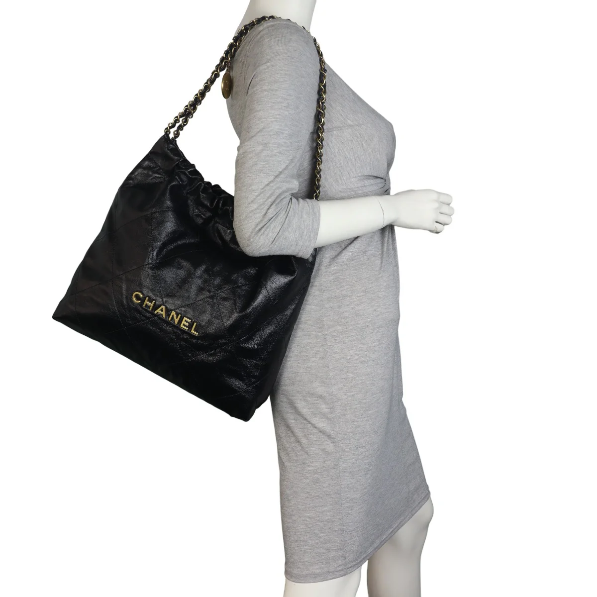 Chanel 22 Hobo Medium - Image 12