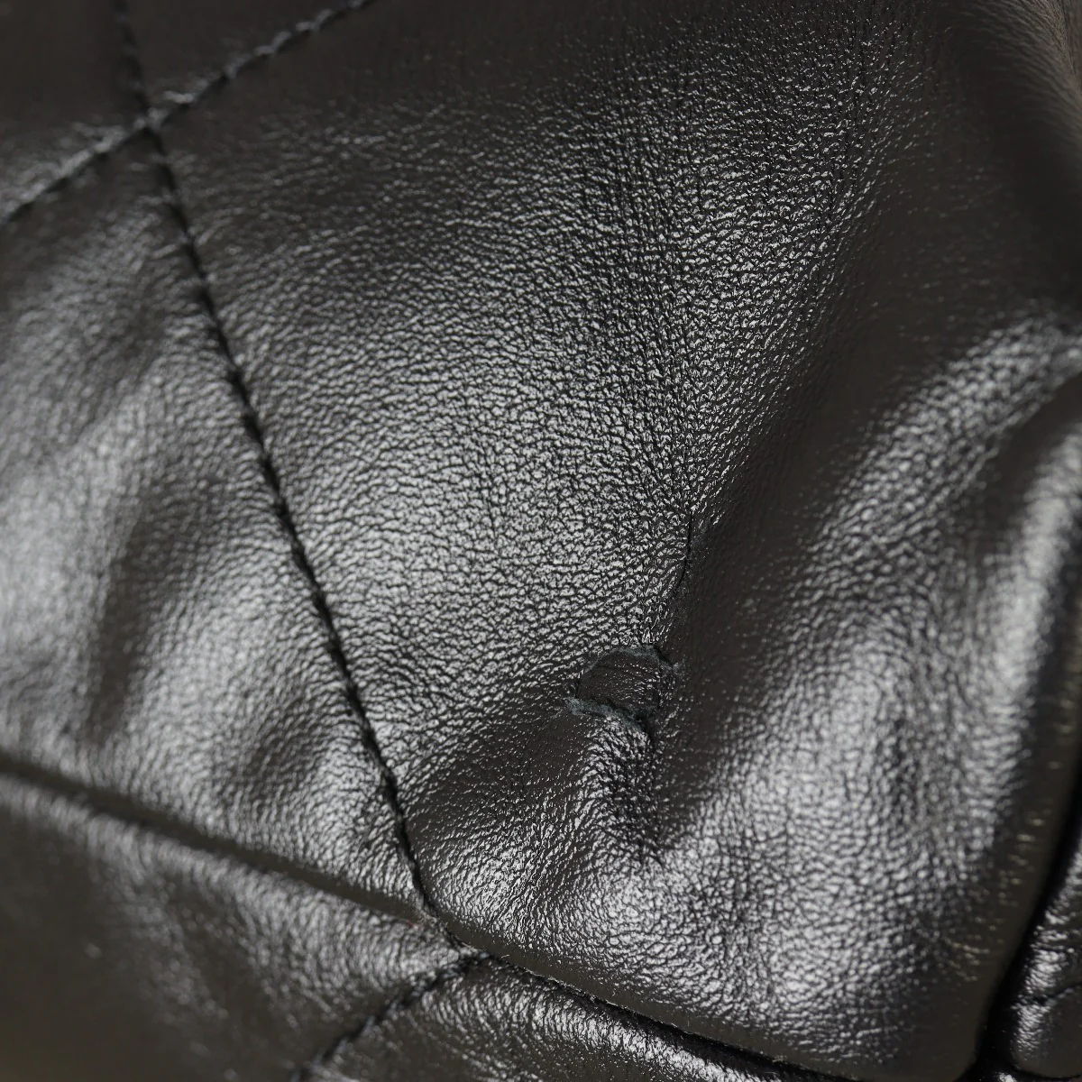 Chanel 22 Hobo Medium - Image 8