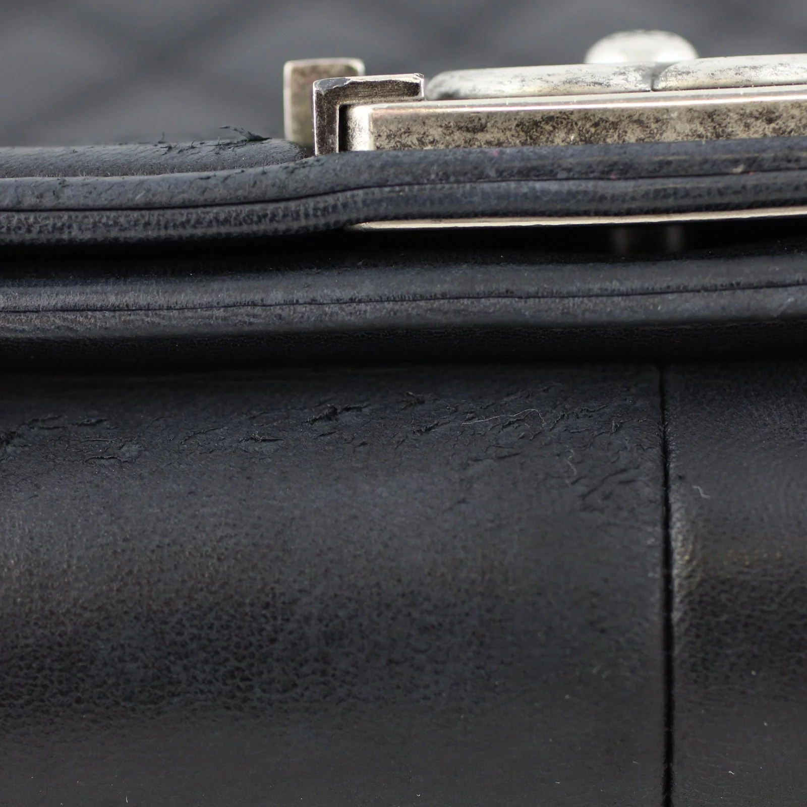 Chanel Boy Large | 19 Series - Image 11