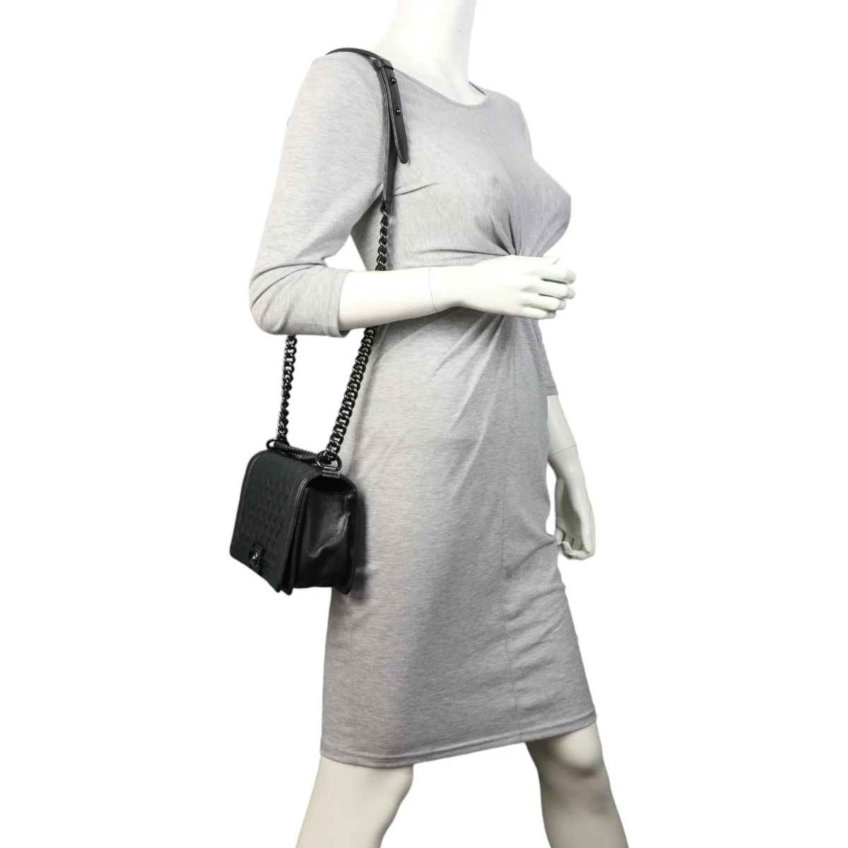 Chanel Boy Old Medium - Image 11