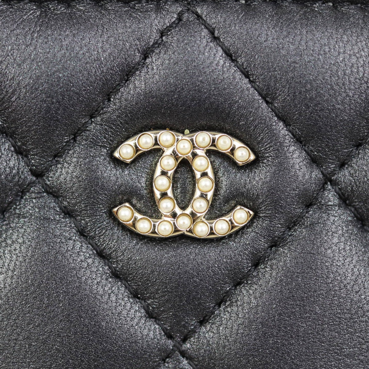Chanel CC Double Zip Clutch with Pearl Chain - Image 9