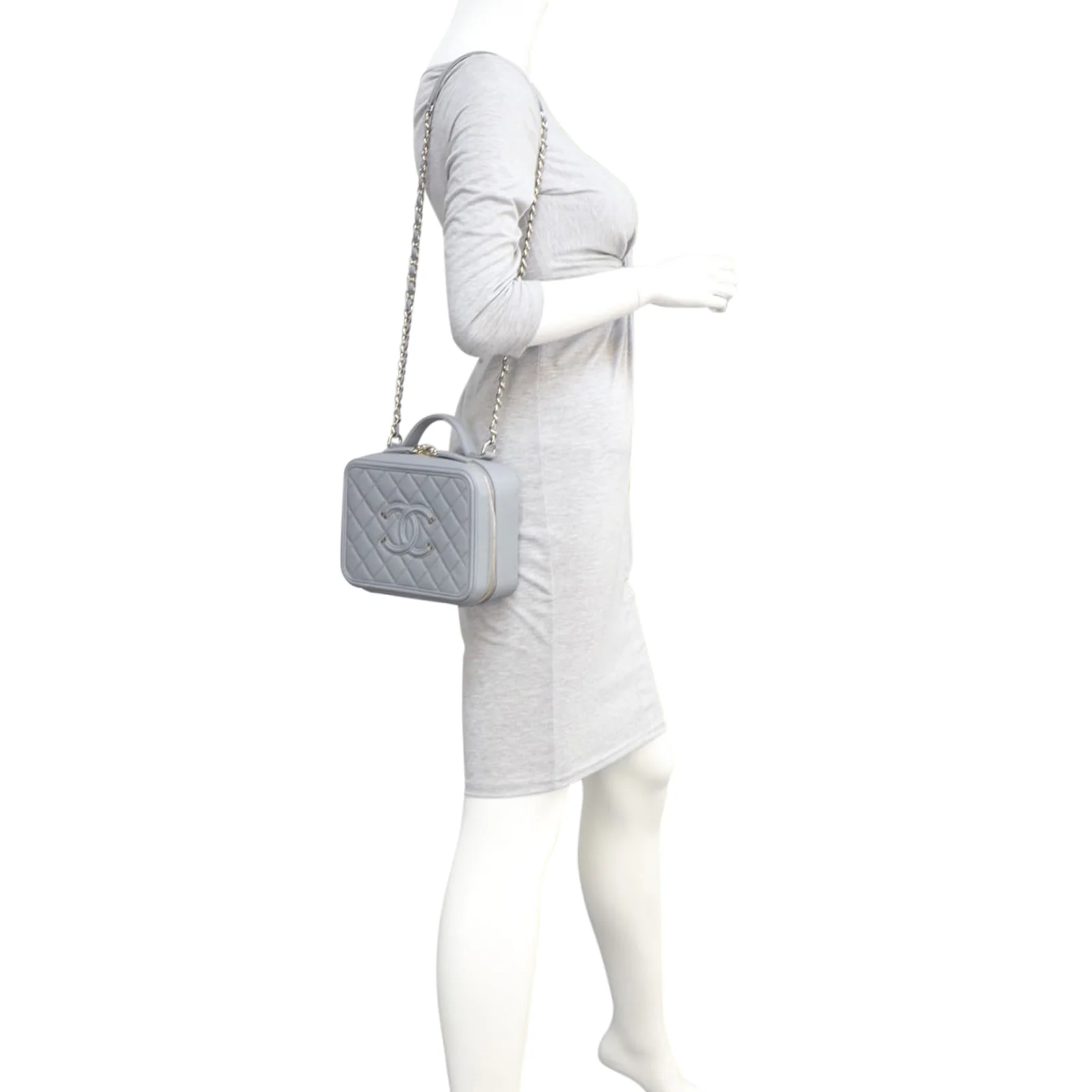 Chanel CC Filigree Vanity Case Medium - Image 10