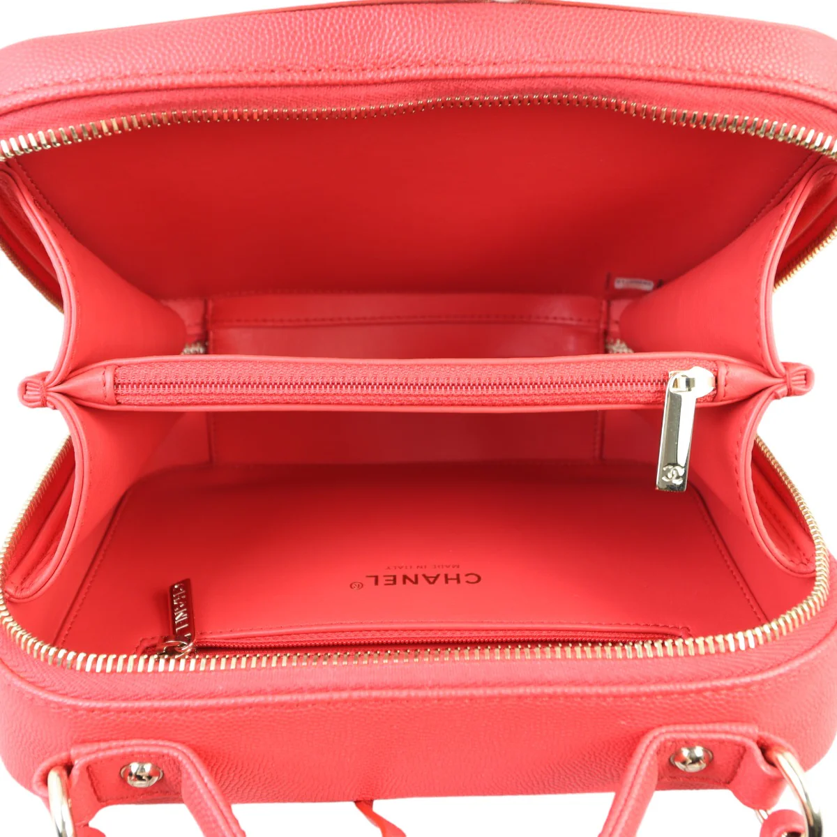 Chanel CC Filigree Vanity Medium | Red - Image 10