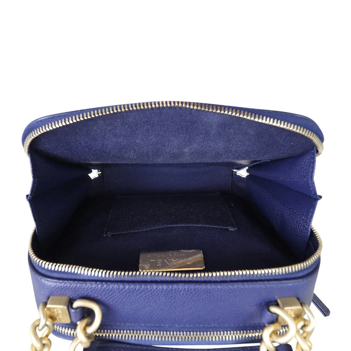 Chanel CC Vanity Case - Image 11