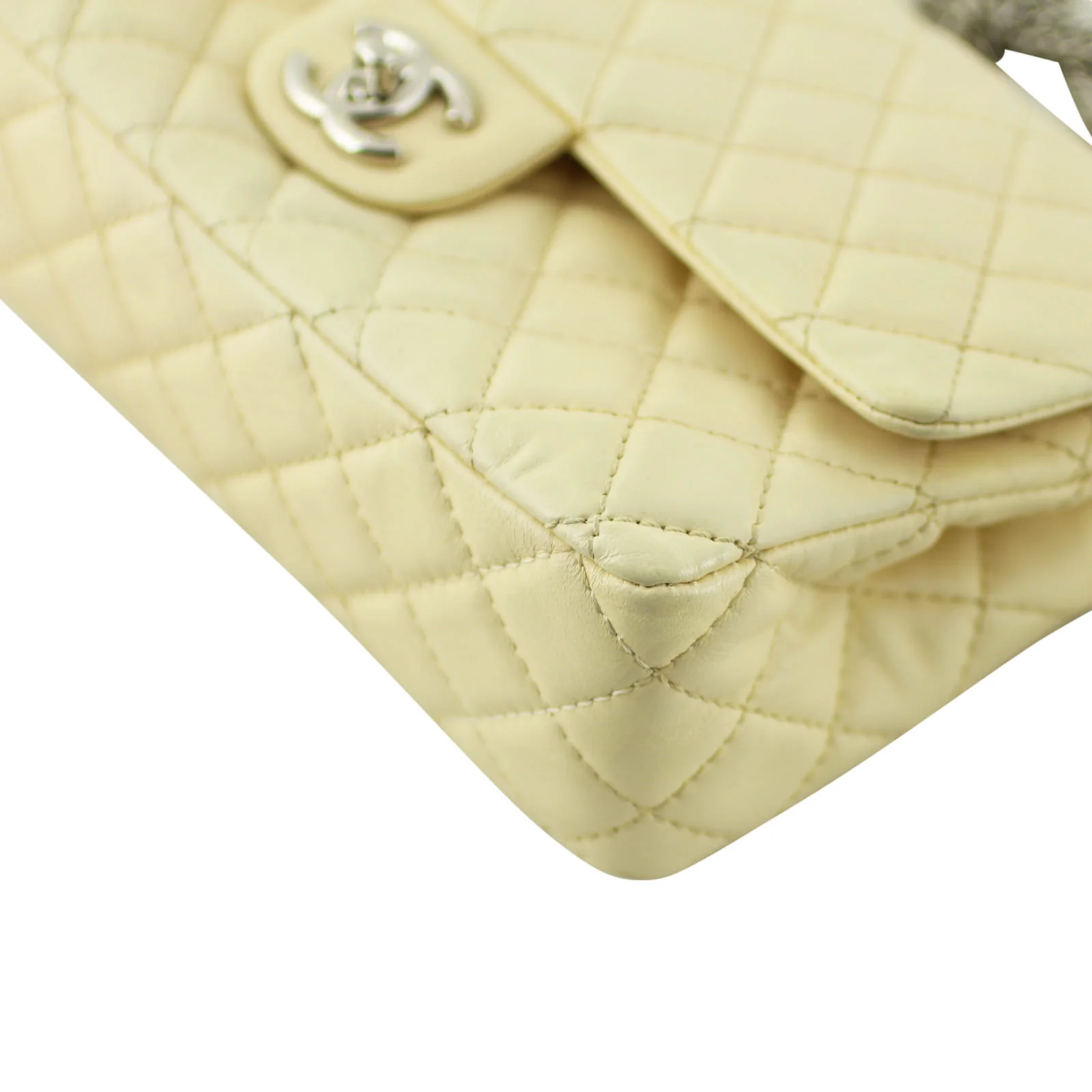 Chanel Classic Double Flap 2.55 Bag - Image 5