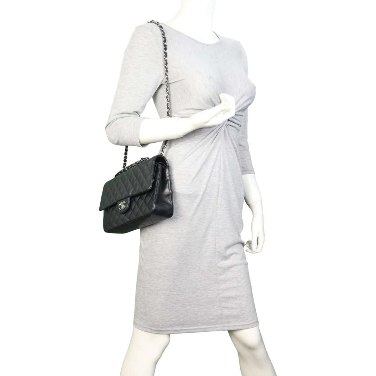 Chanel Classic Double Flap Medium - Image 10