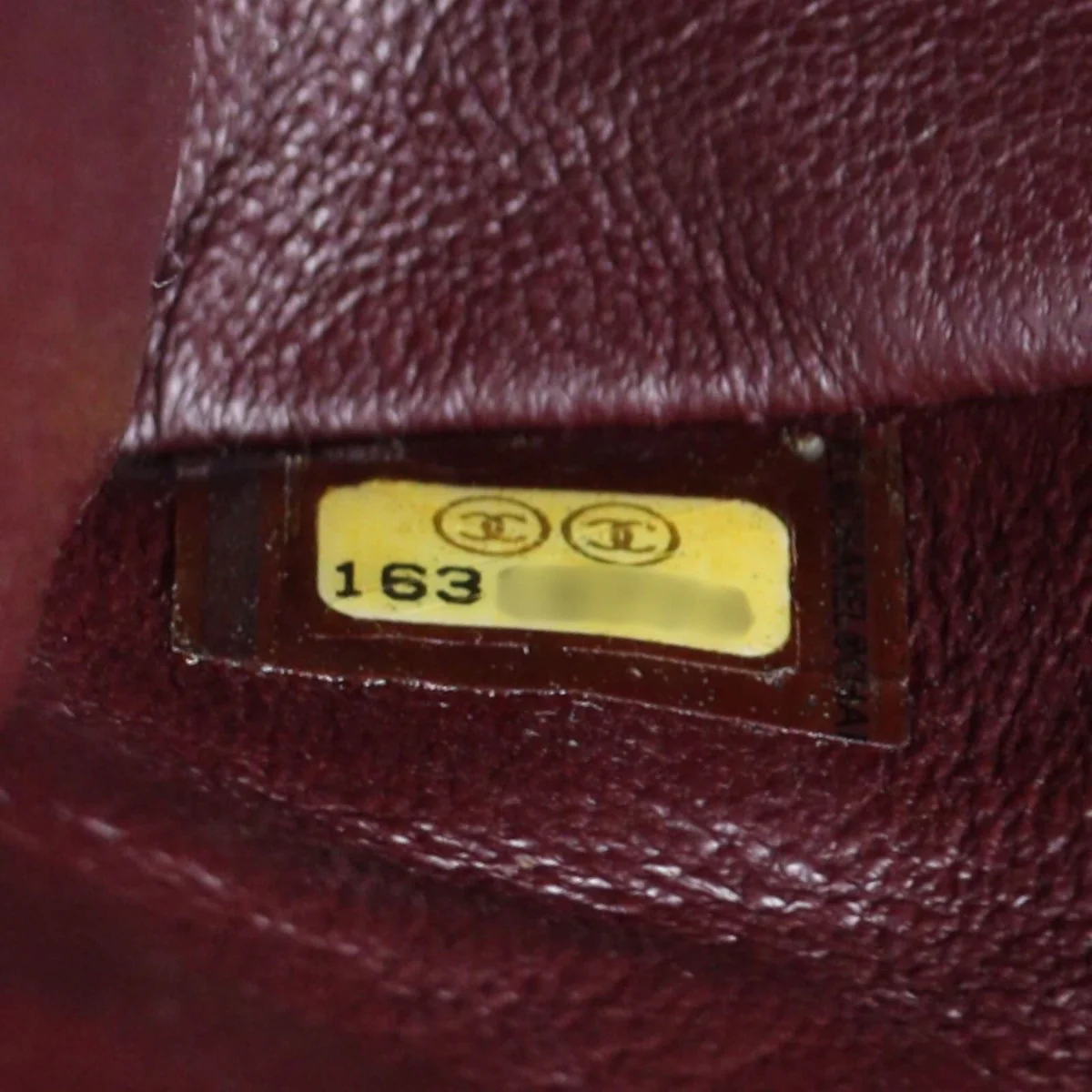 Chanel Classic Double Flap Medium - Image 8