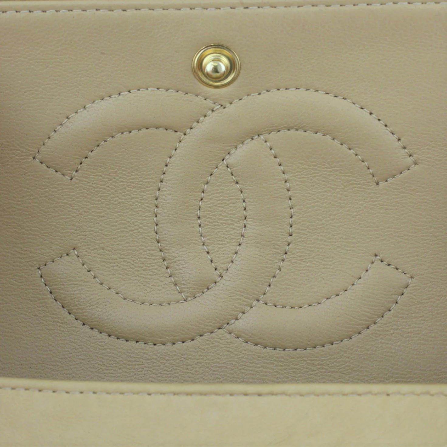 Chanel Classic Double Flap Medium - Image 13