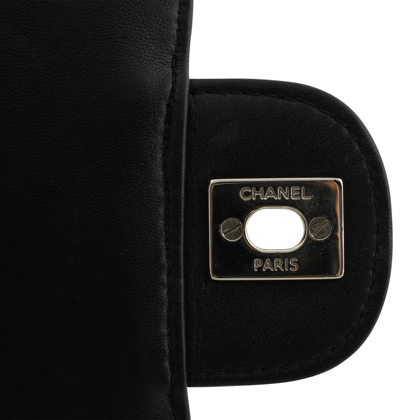 Chanel Classic Flap Bag Medium - Image 10