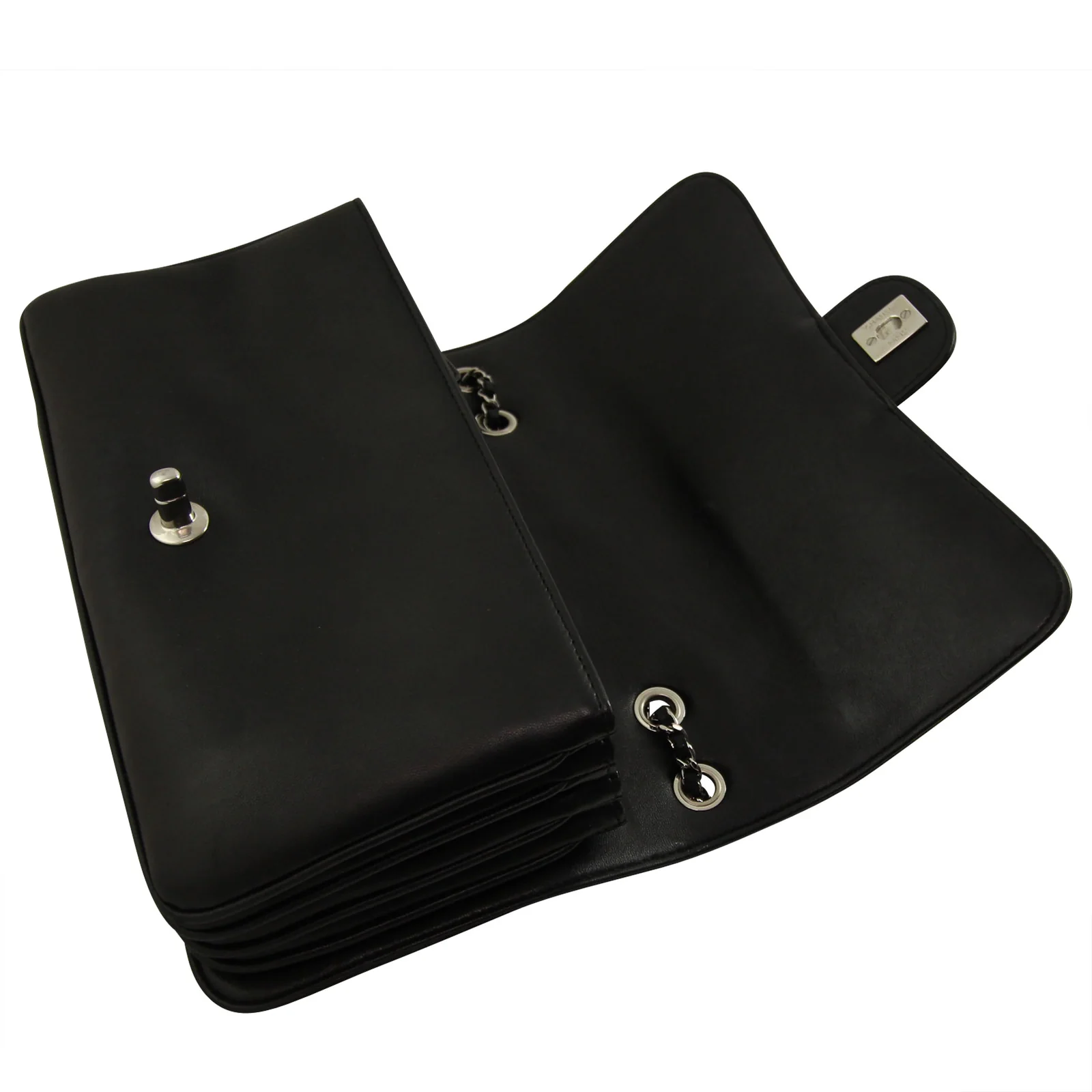 Chanel Classic Flap Bag Medium - Image 5