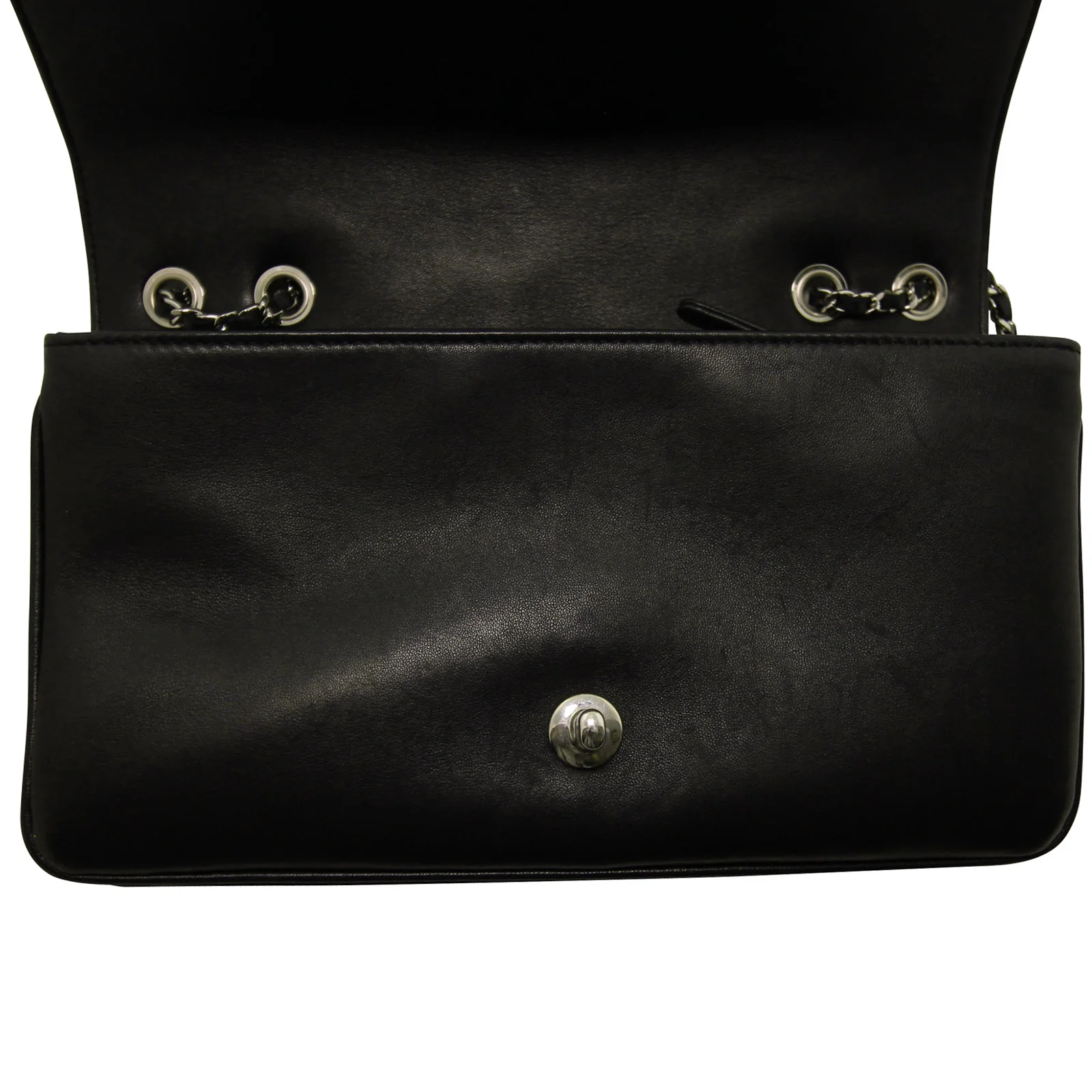 Chanel Classic Flap Bag Medium - Image 9