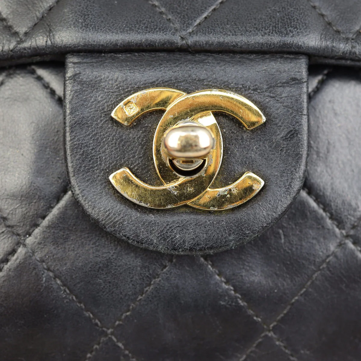 Chanel Classic Flap Mini Square | GHW - Image 10