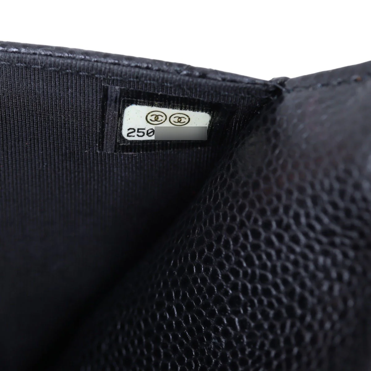 Chanel Classic Wallet on Chain - Image 9