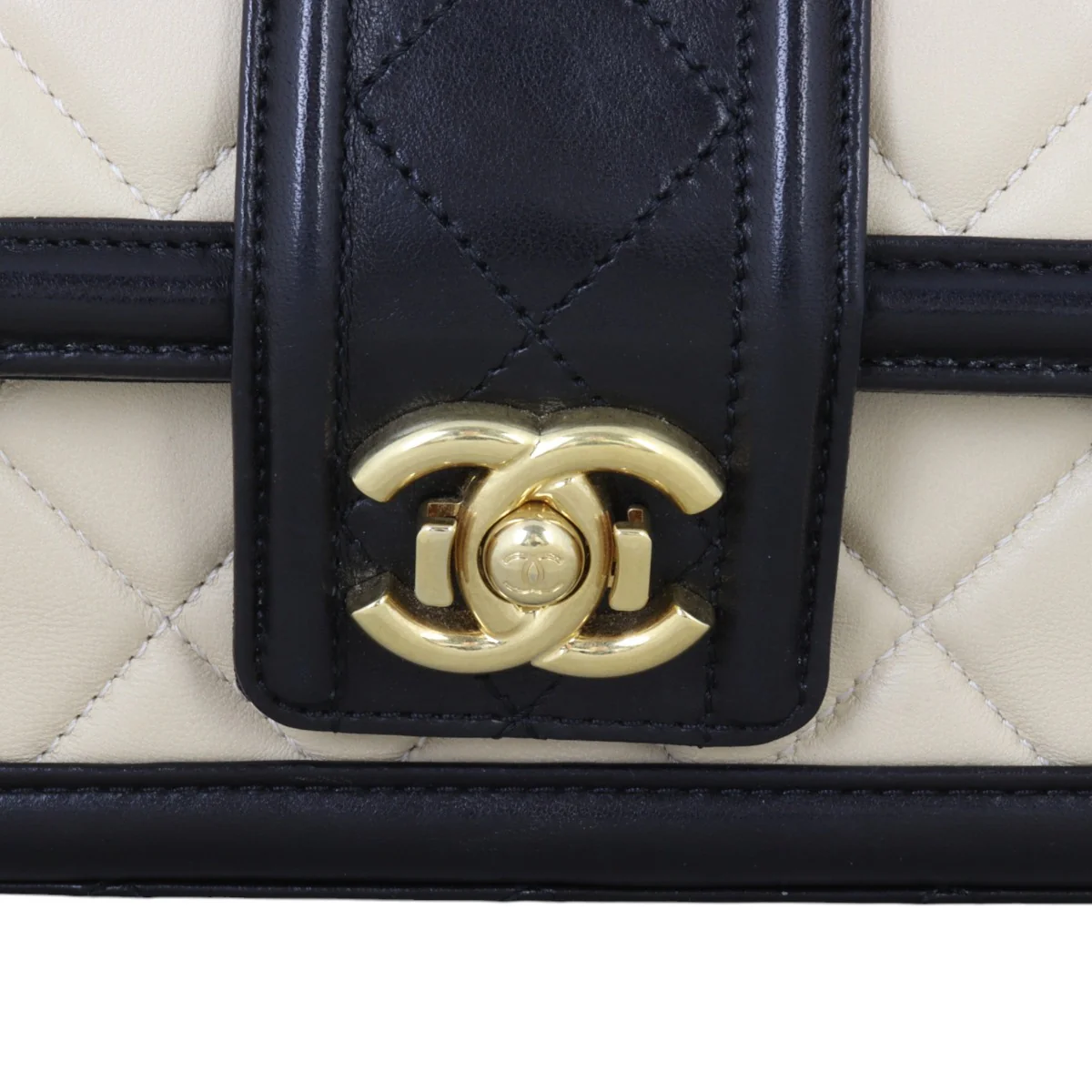 Chanel Elegant CC Flap Bag Medium - Image 8