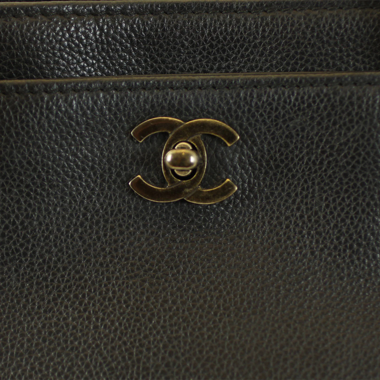 Chanel Executive Cerf Tote | Black - Image 4
