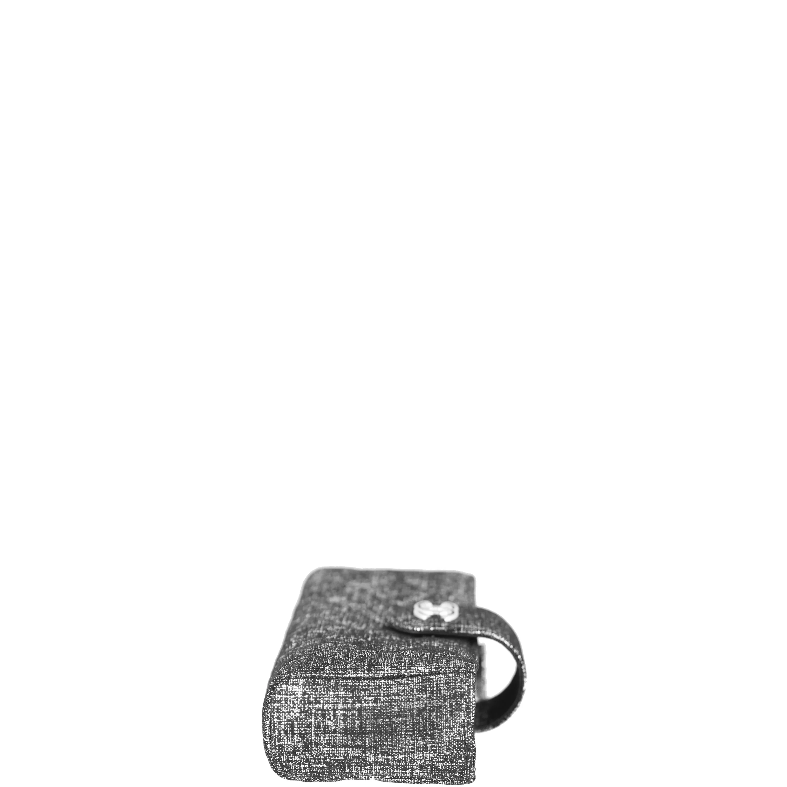 Chanel Iridescent O-Mini Clutch - Image 3