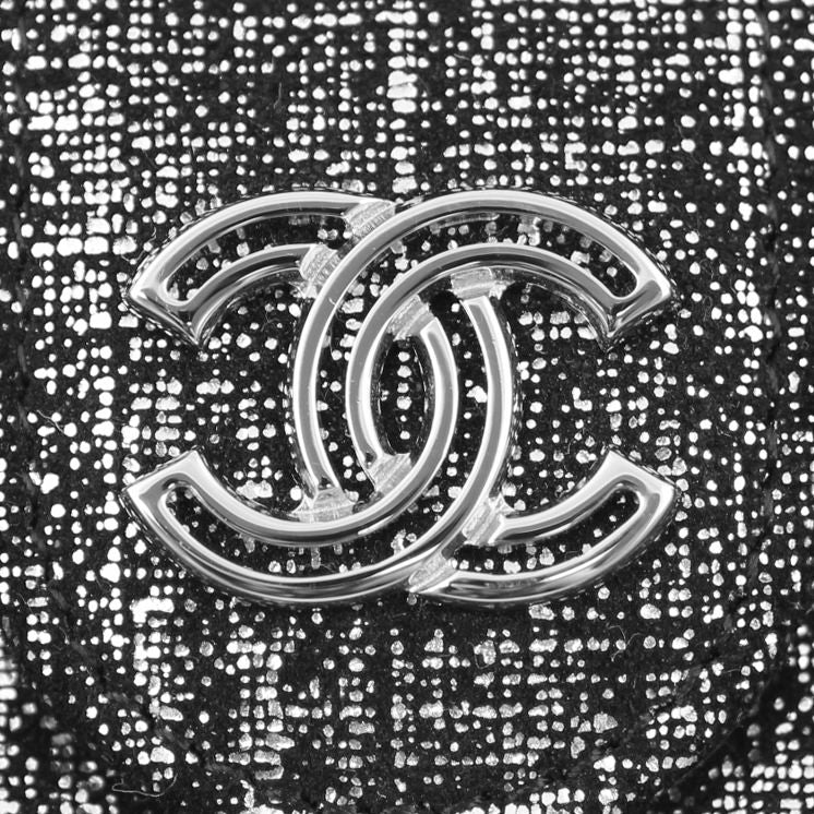 Chanel Iridescent O-Mini Clutch - Image 6