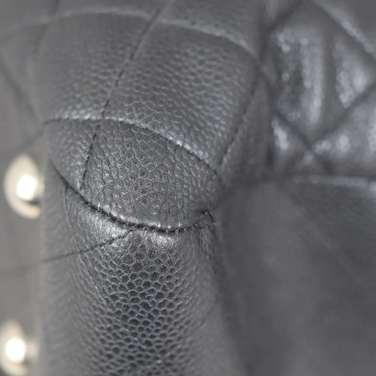 Chanel Paris-Edinburgh Quilted Flap Large Tote - Image 7