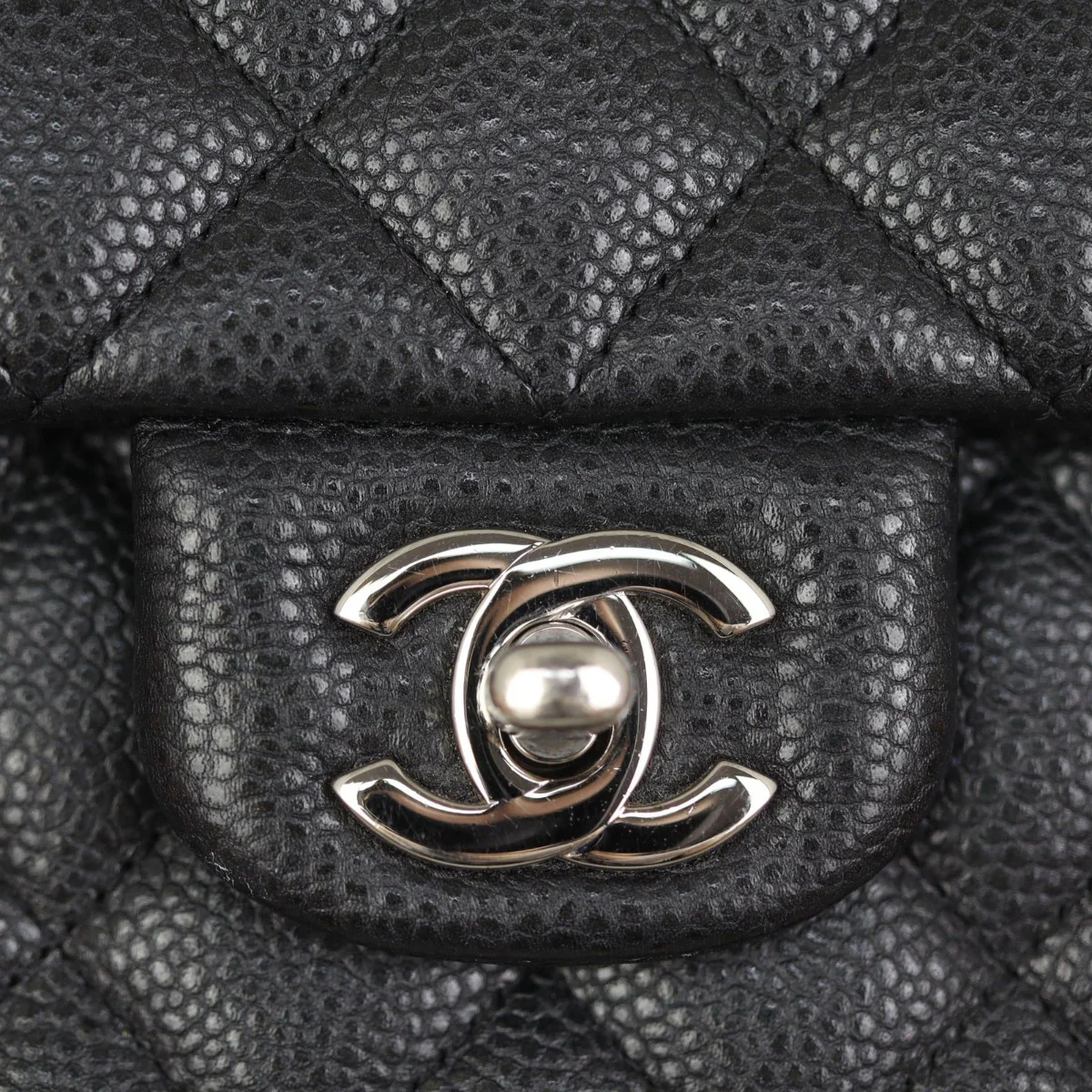 Chanel Paris-Edinburgh Quilted Flap Large Tote - Image 8