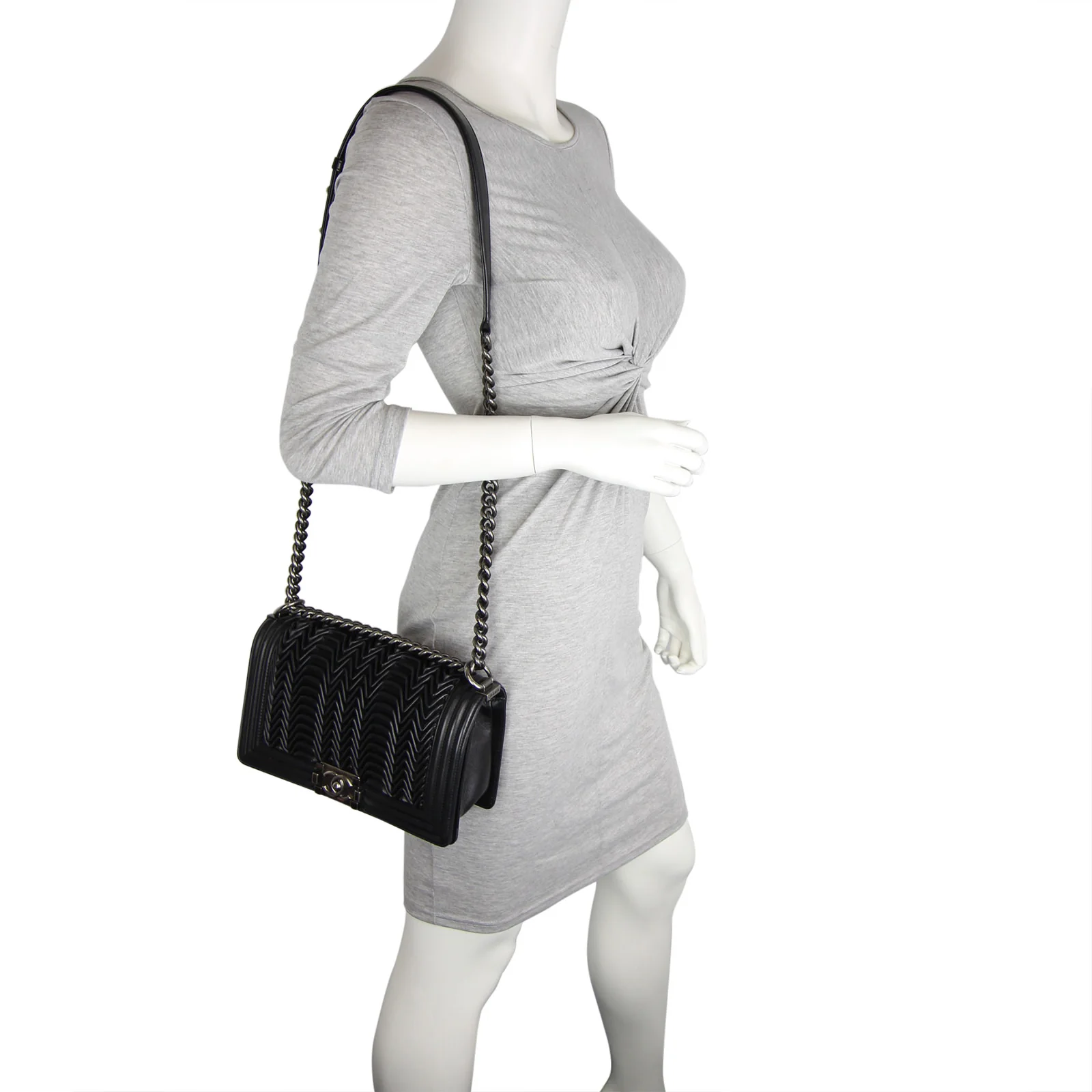 Chanel Pleated Boy Old Medium - Image 11