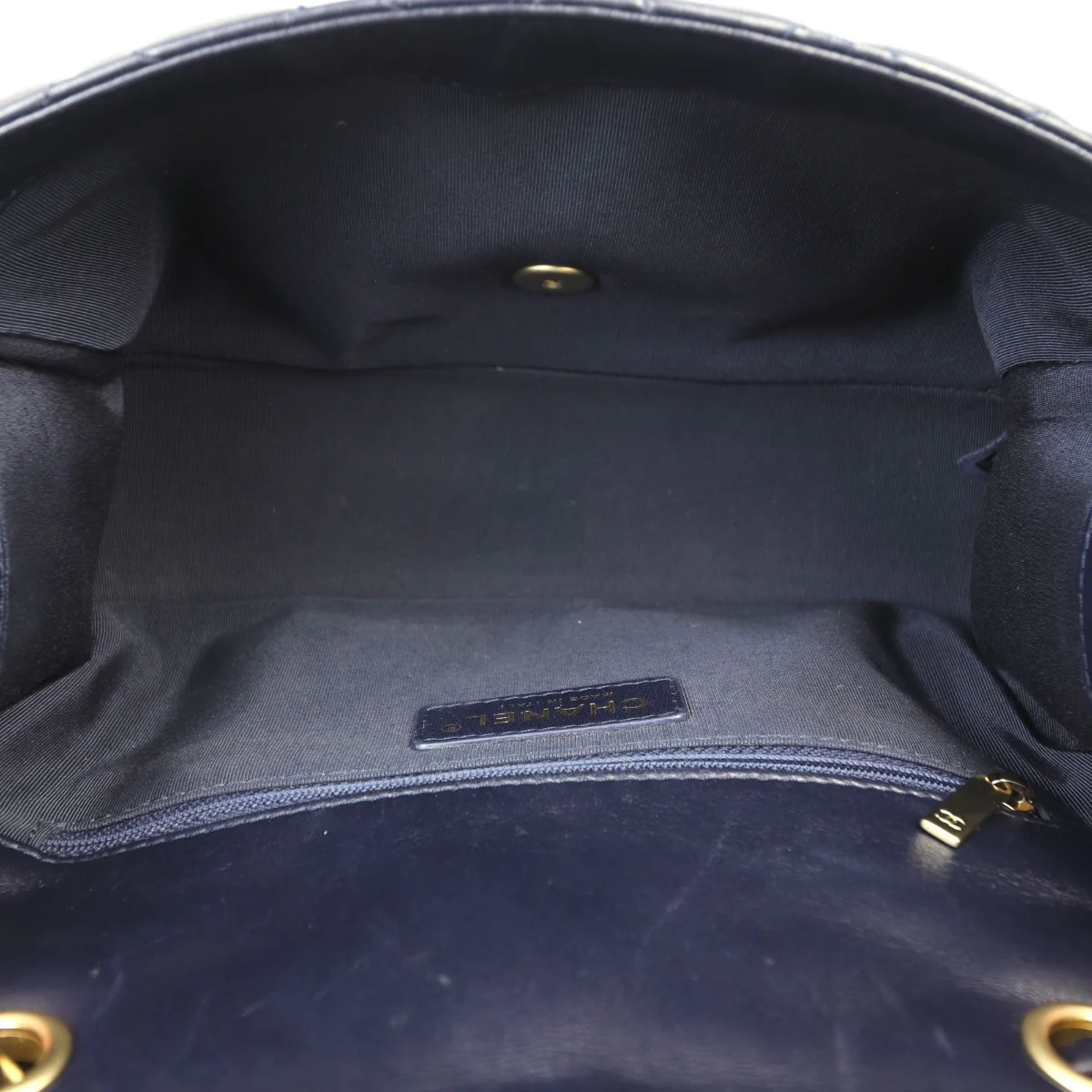 Chanel Quilted Diana Bag - Image 12