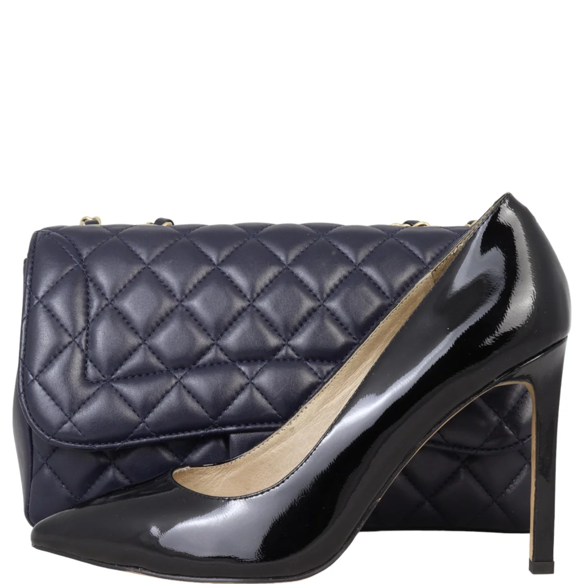 Chanel Quilted Diana Bag - Image 15