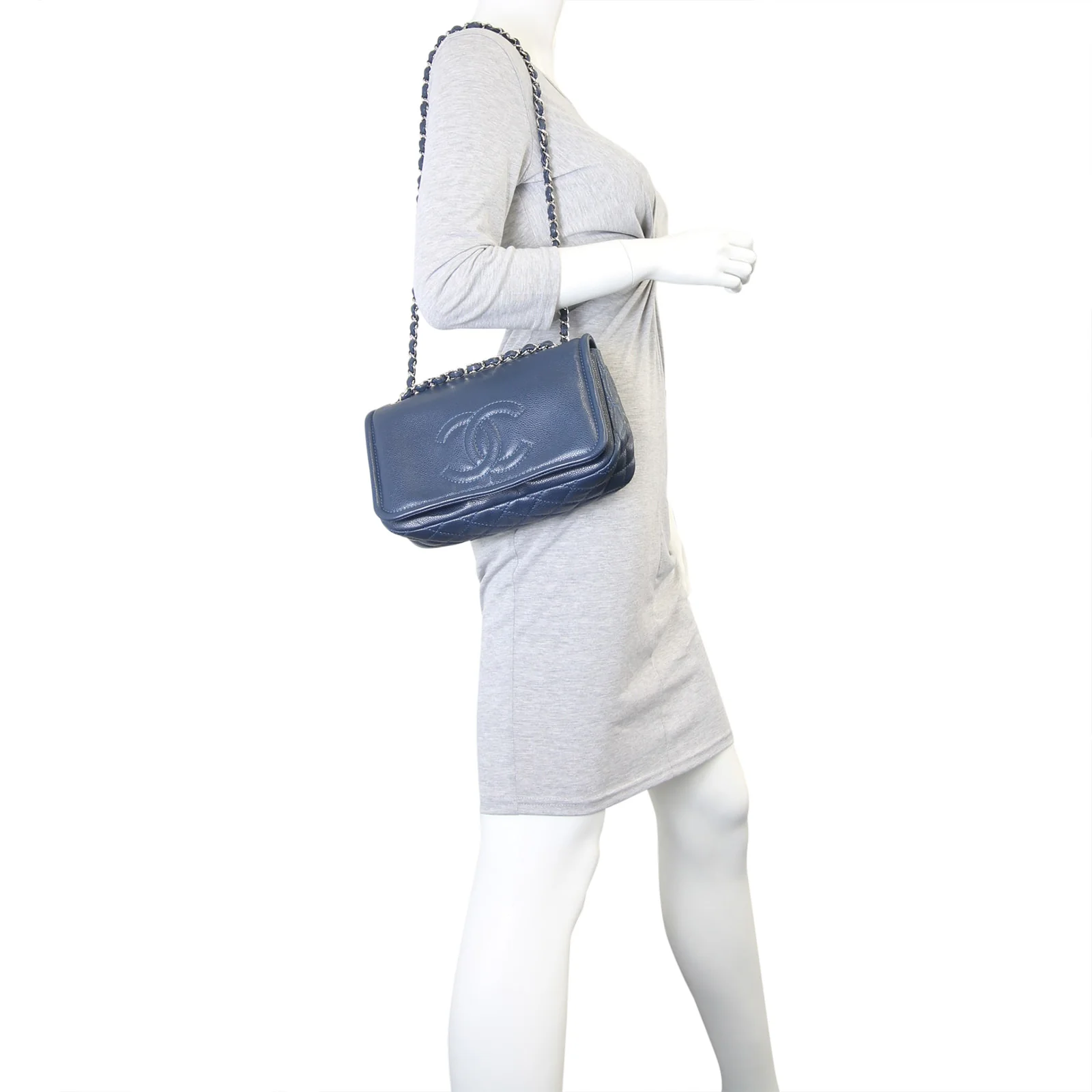 Chanel Timeless Caviar Flap Medium - Image 8