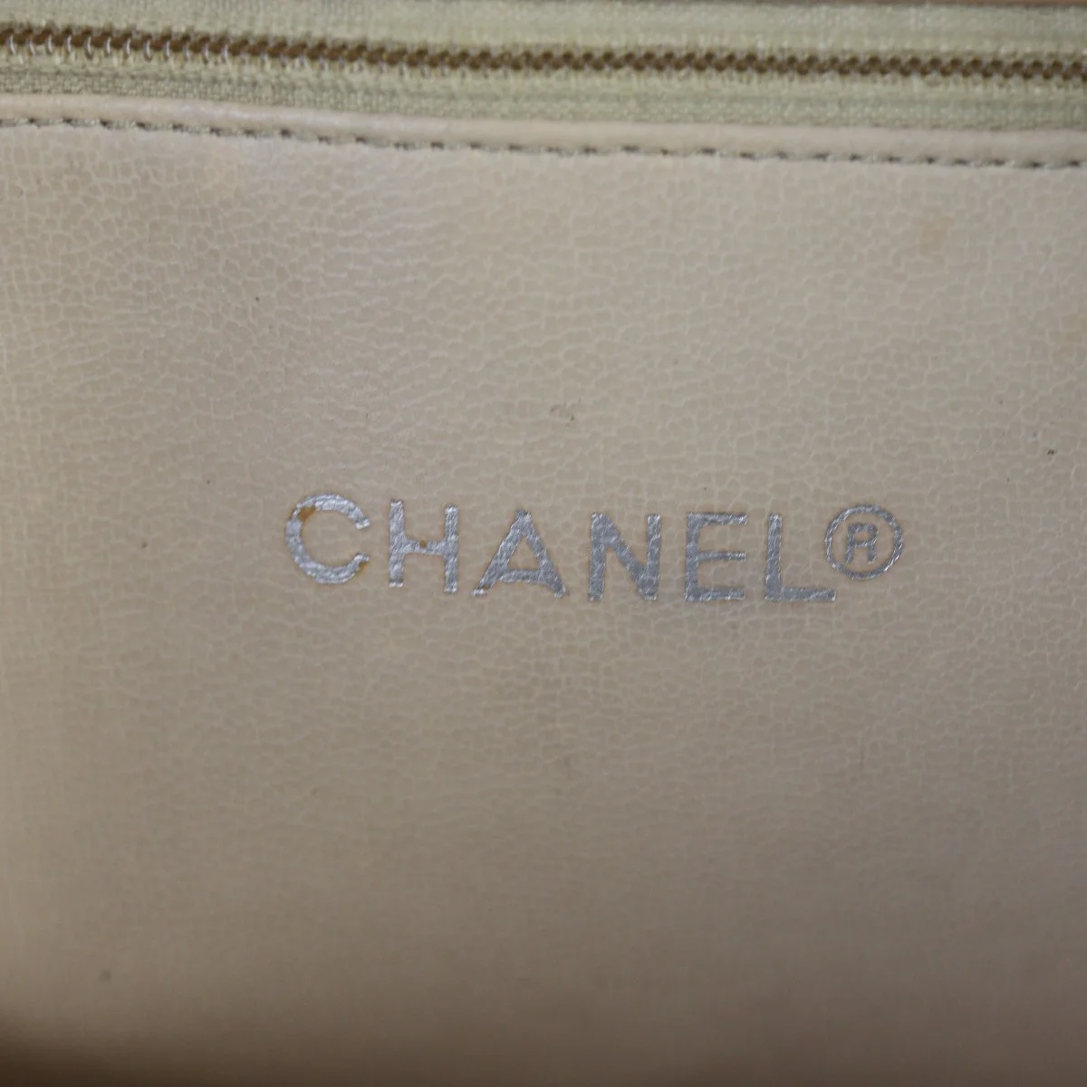 Chanel Vintage Chain Tote - Image 7