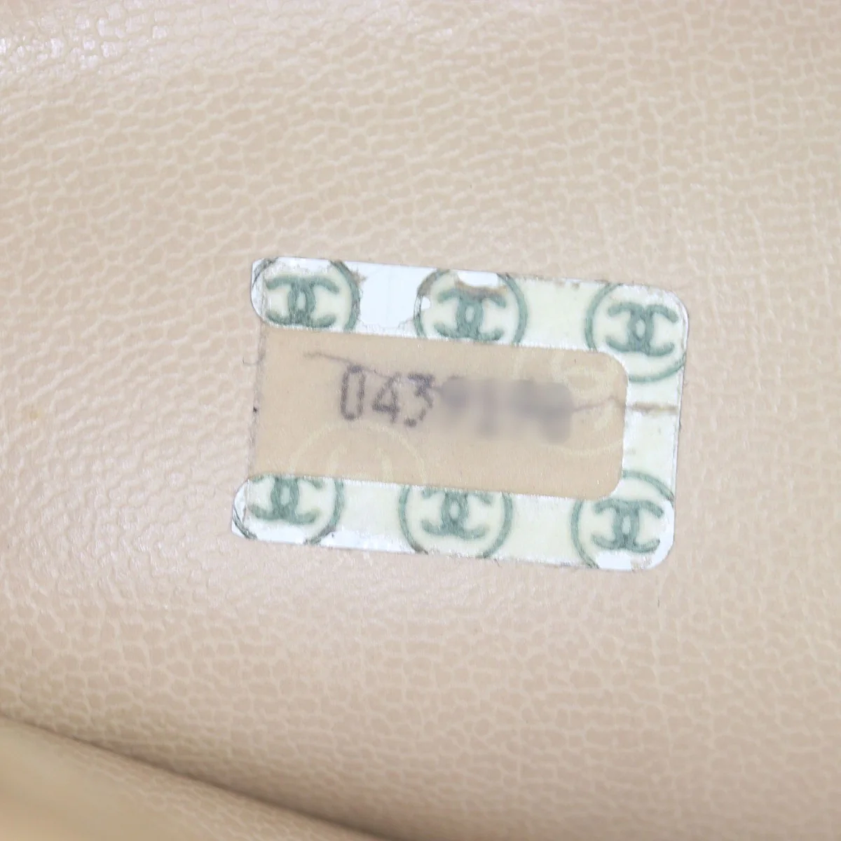 Chanel Vintage Chain Tote - Image 8