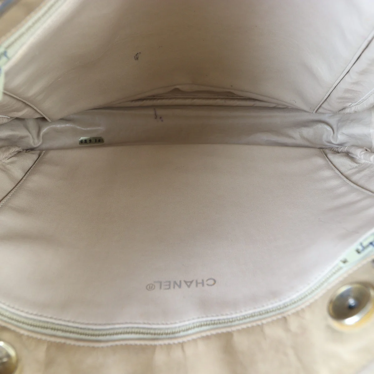 Chanel Vintage Chain Tote - Image 9