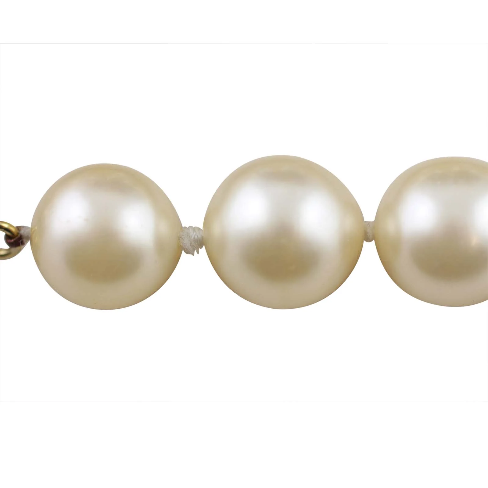 Chanel Vintage Glass Pearl Necklace - Image 3