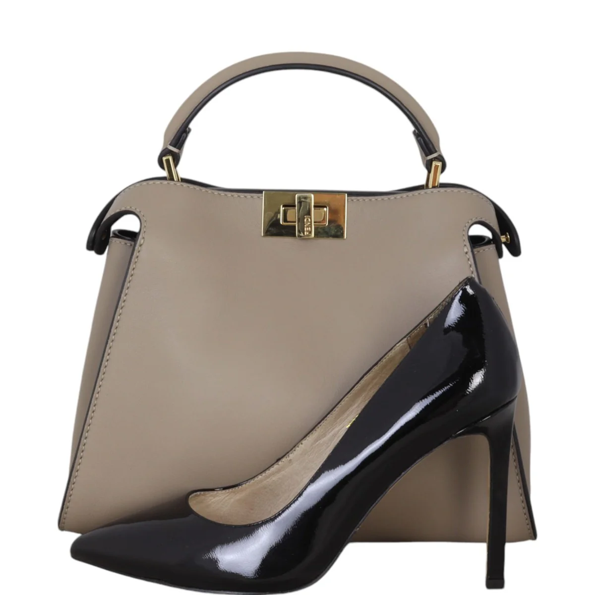 Fendi Peekaboo Essentially - Image 11