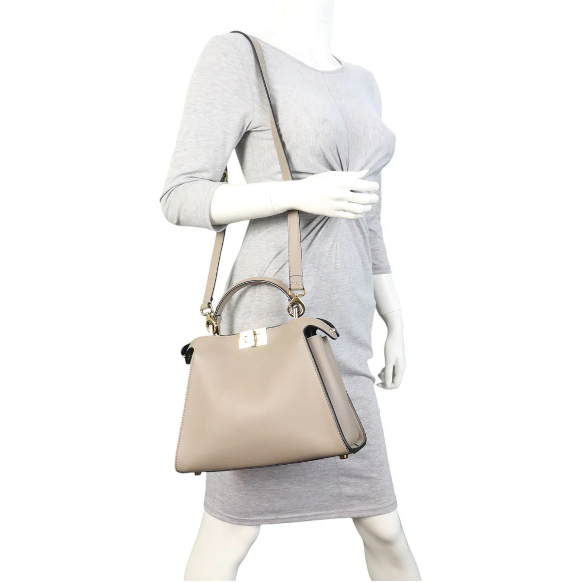 Fendi Peekaboo Essentially - Image 12