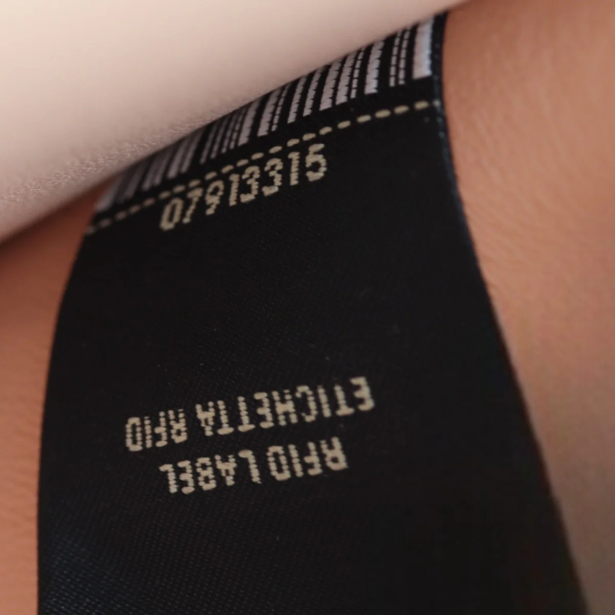 Fendi Peekaboo ISeeU Petite - Image 10