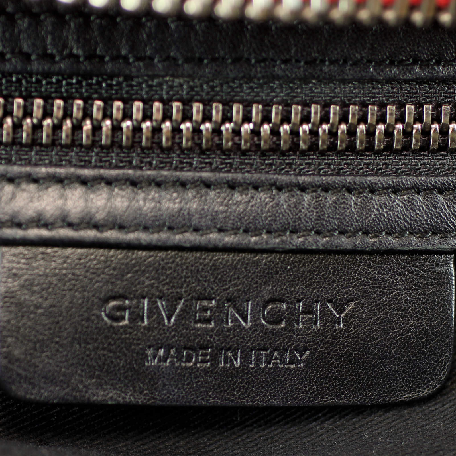 Givenchy Antigona Medium - Image 11