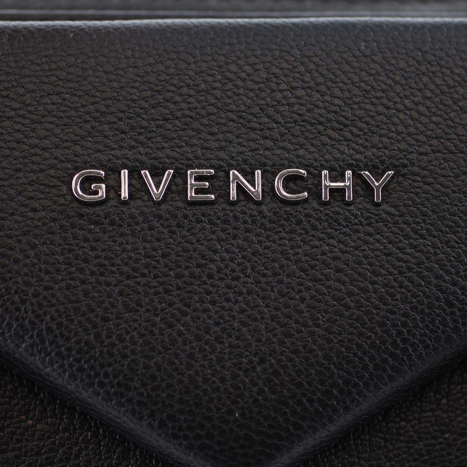 Givenchy Antigona Medium - Image 8