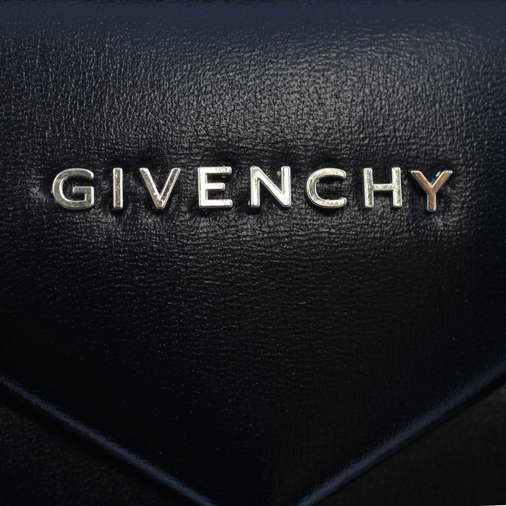 Givenchy Antigona Medium - Image 8