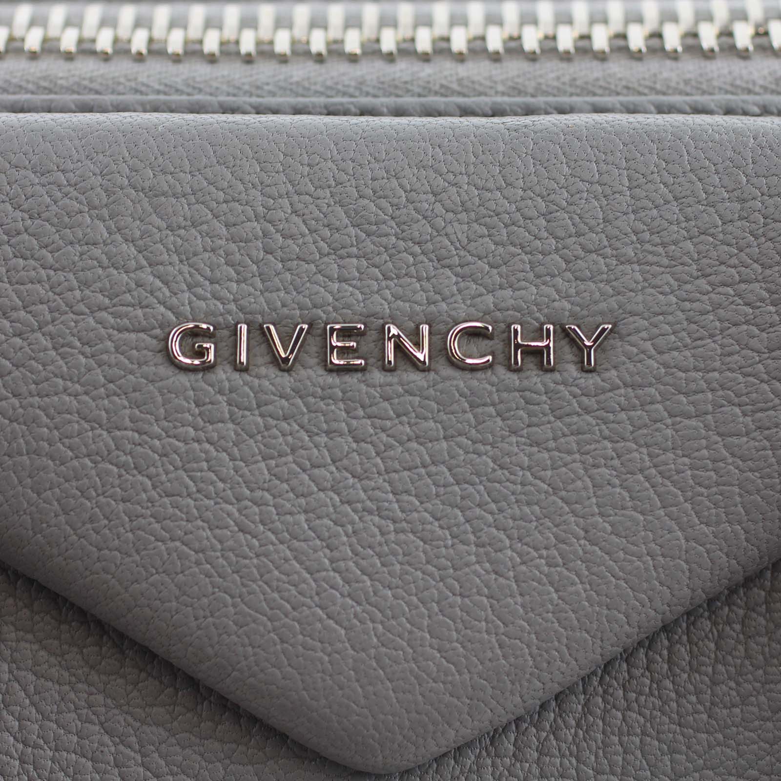Givenchy Antigona Medium - Image 8