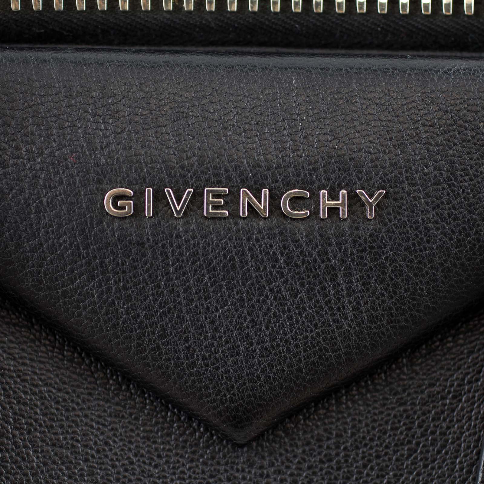 Givenchy Antigona Medium - Image 8