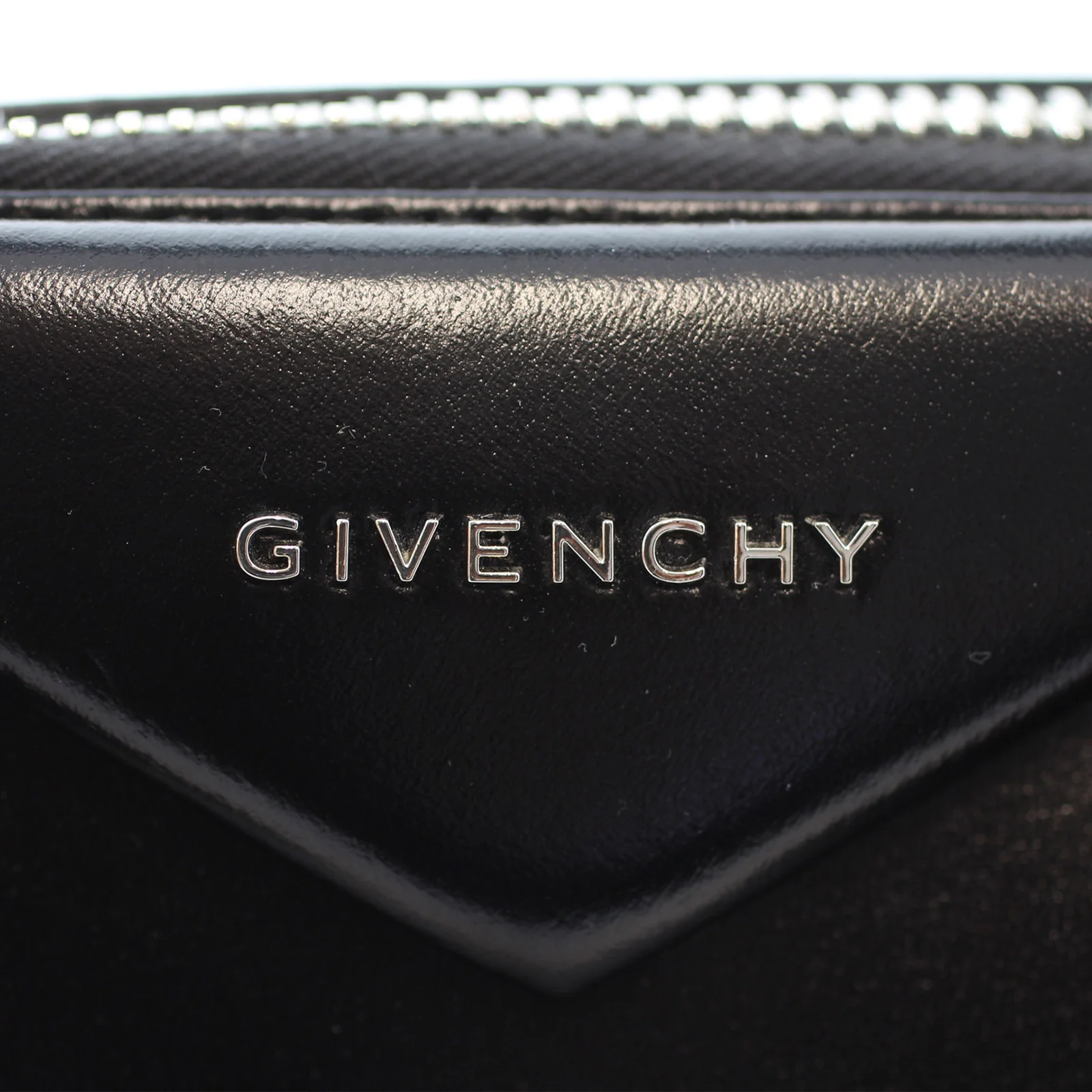 Givenchy Antigona Small - Image 4