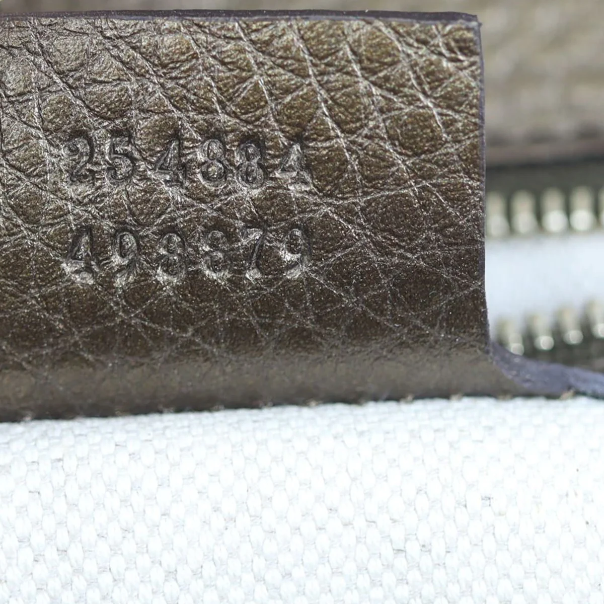 Gucci New Bamboo Top Handle Medium - Image 11