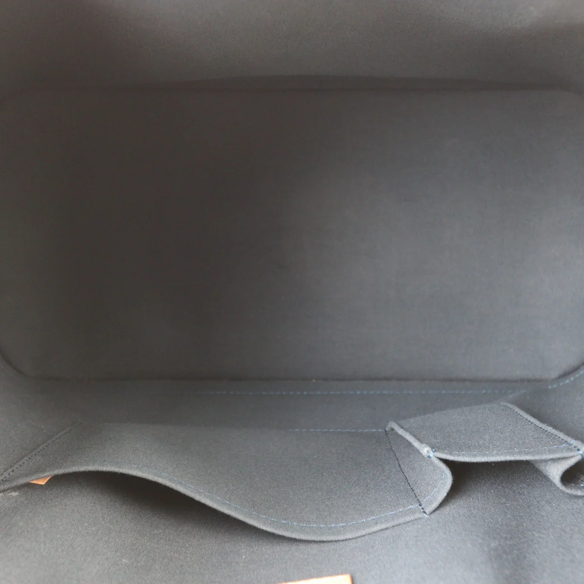 Louis Vuitton Alma GM Monogram Vernis - Image 9