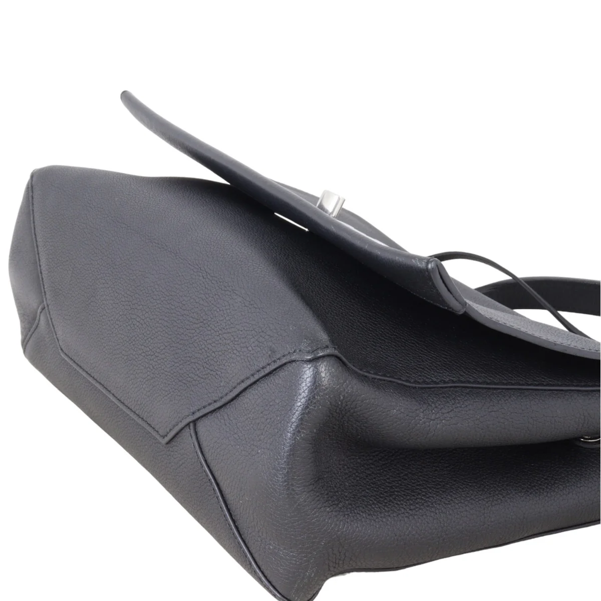 Louis Vuitton Lockme II - Image 7