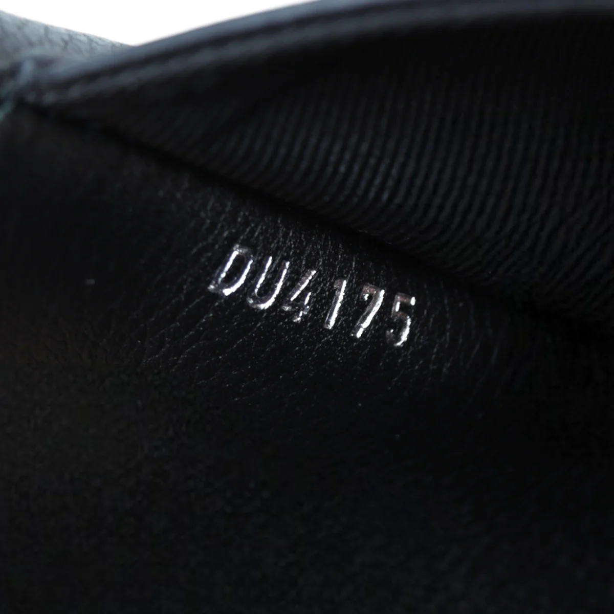 Louis Vuitton Lockme II BB - Image 11