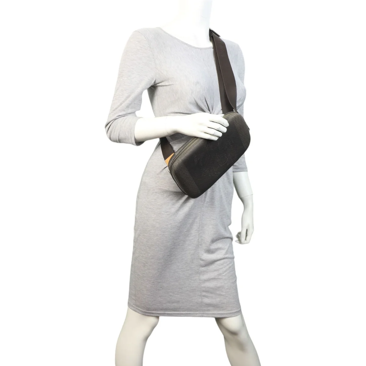 Louis Vuitton Mage Terre Sling Bag Damier Geant - Image 12